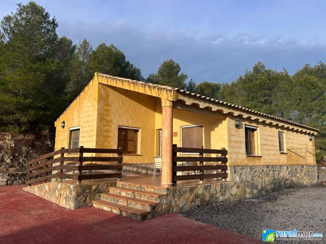 LAYA ALOJAMIENTOS Y EVENTOS