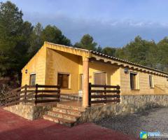 LAYA ALOJAMIENTOS Y EVENTOS